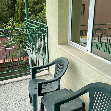 Hayat Ltd * Πριμόρσκο