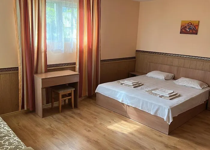 Hayat Ltd Хотел