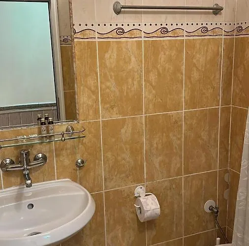 Hayat Ltd Хотел