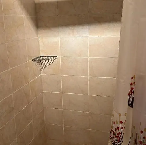 Hayat Ltd Хотел *