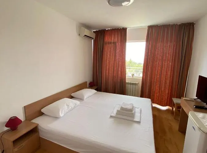 Хотел Hayat Ltd *