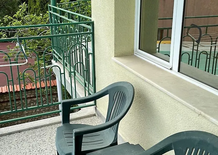 Hayat Ltd * Приморско